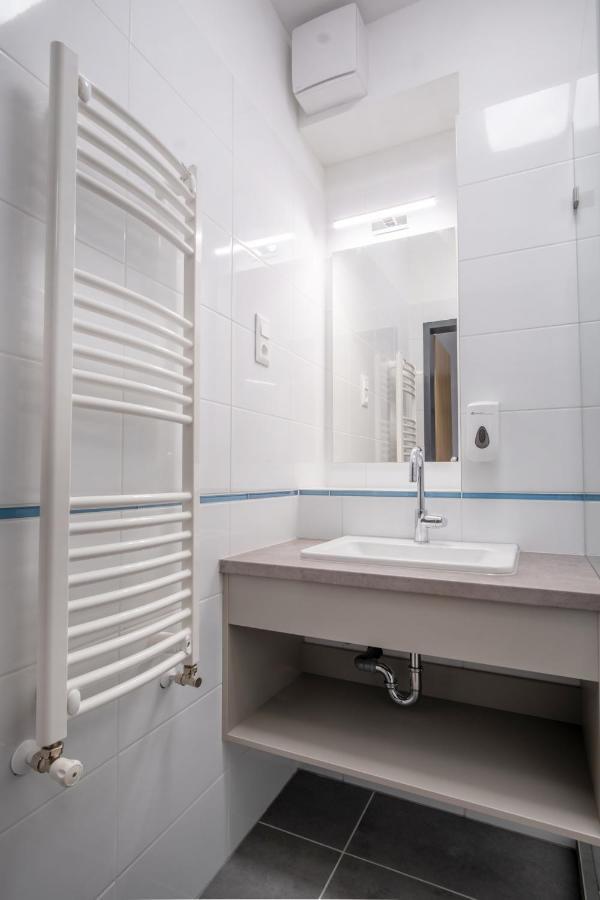 Szent Bernadett Csaladi Apartmanhaz Siofok Exterior photo