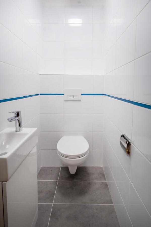 Szent Bernadett Csaladi Apartmanhaz Siofok Exterior photo