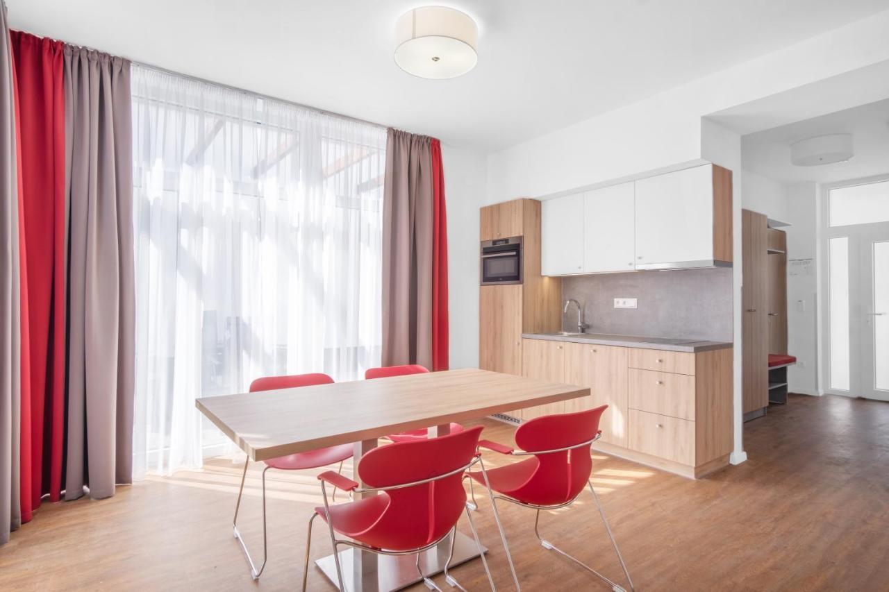 Szent Bernadett Csaladi Apartmanhaz Siofok Exterior photo